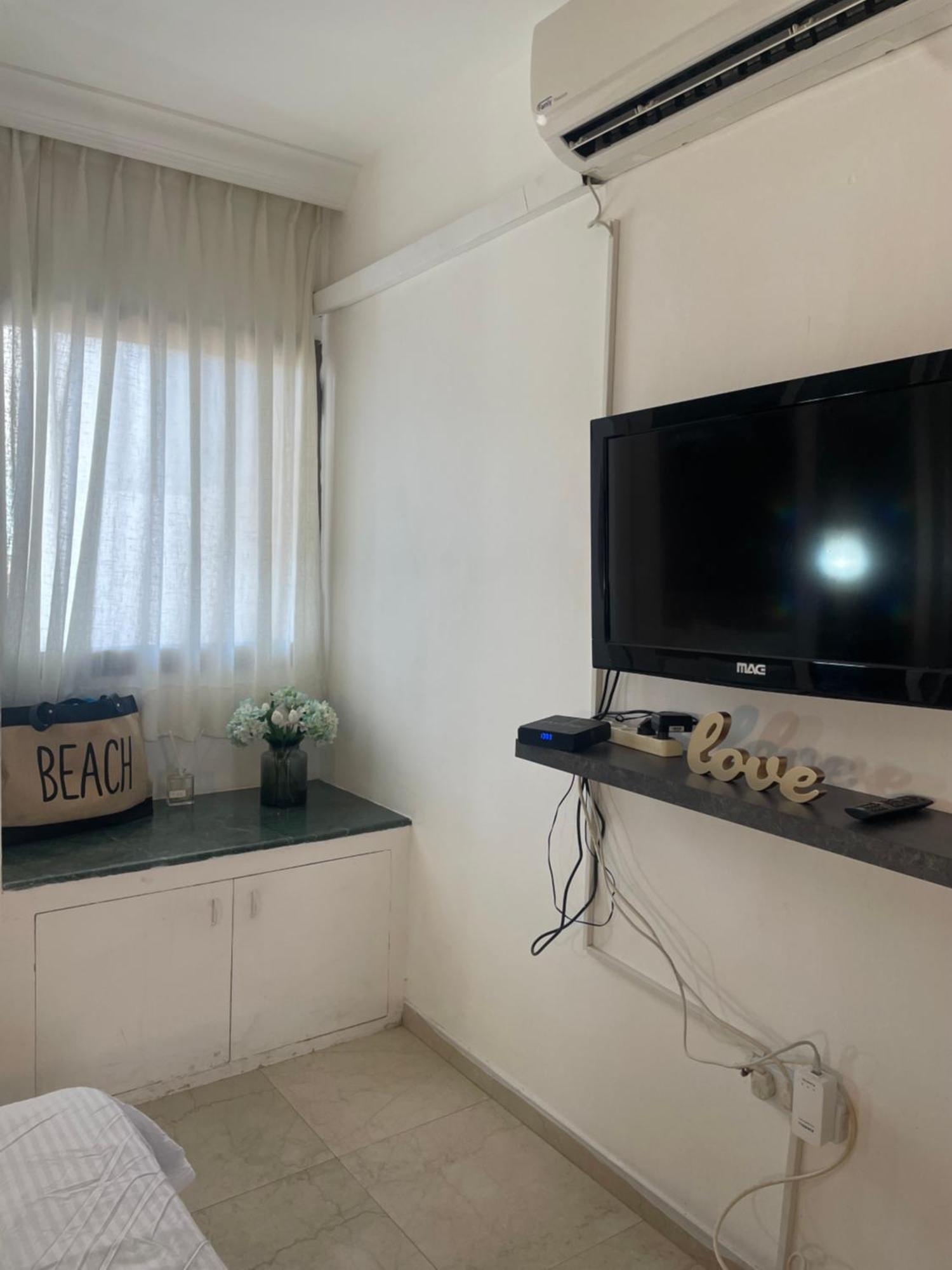 Llalis Luxury Apartment Ейлат Екстериор снимка